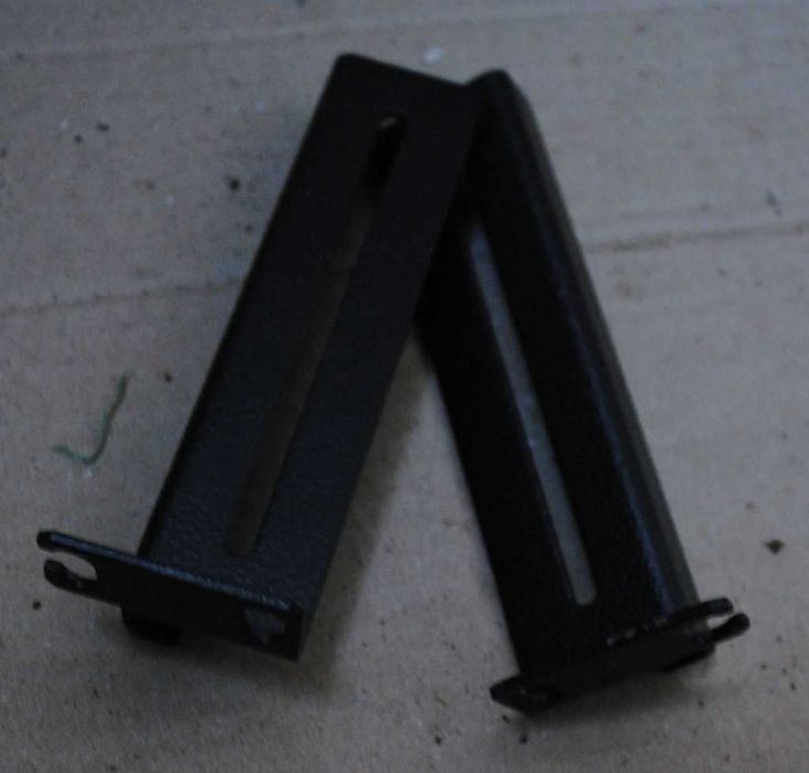 Лапи чорні для стаціонарної серверної полиці, в комплекті 2 шт