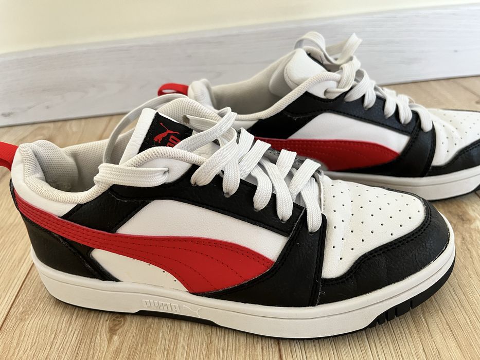 Buty o rozmiarze 36, dlugosc wkladki 22,5