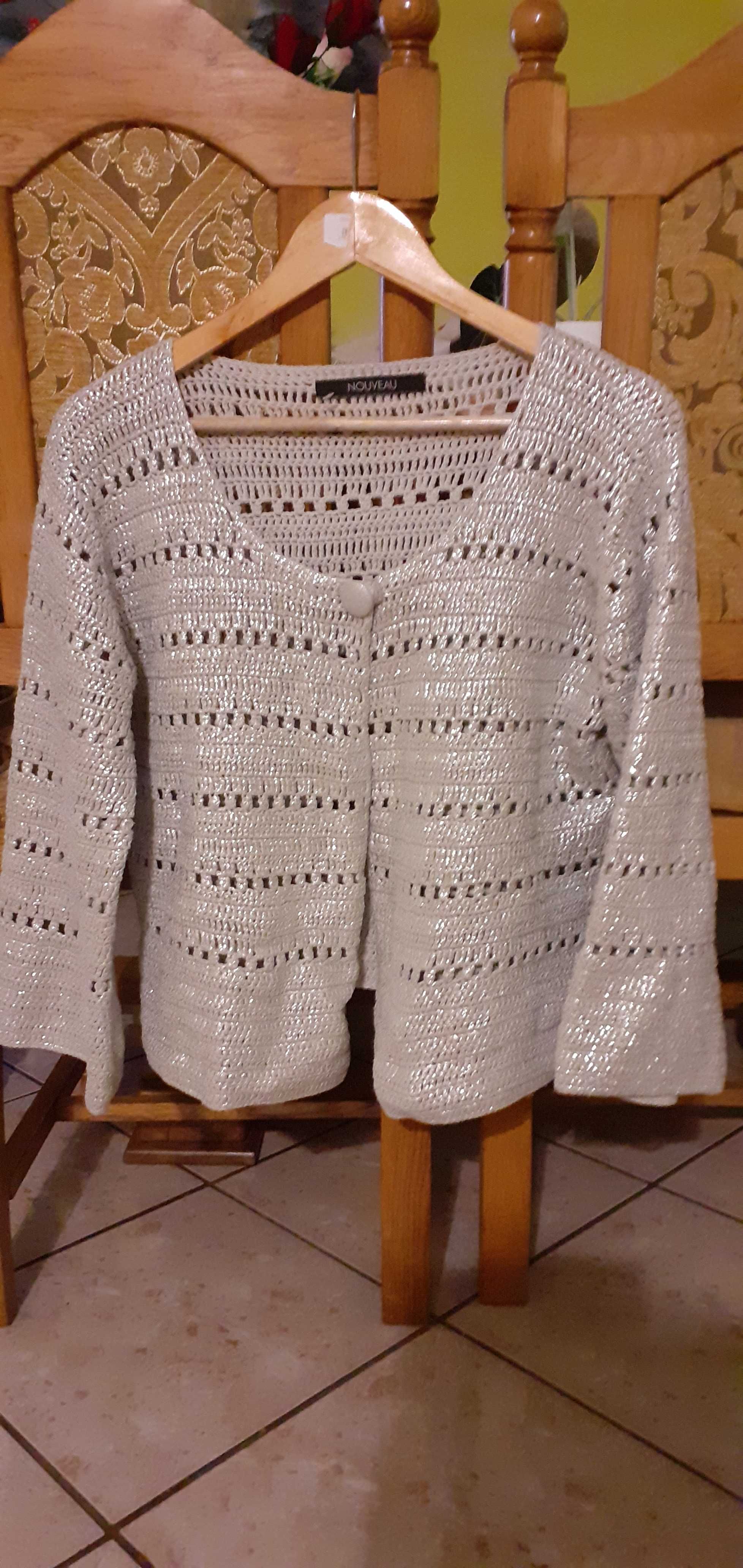 Sweter narzutka rozmiar 40 - 42