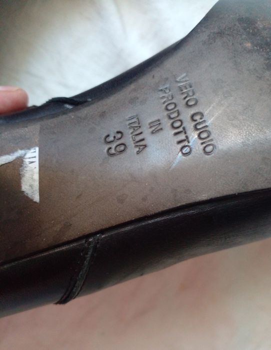 Шкіряні чоботи  39 р