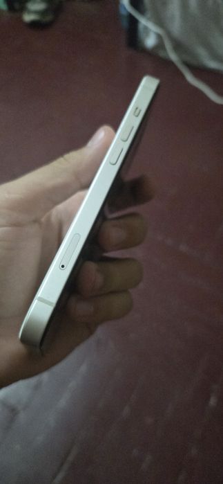 Iphone 14 білого кольору