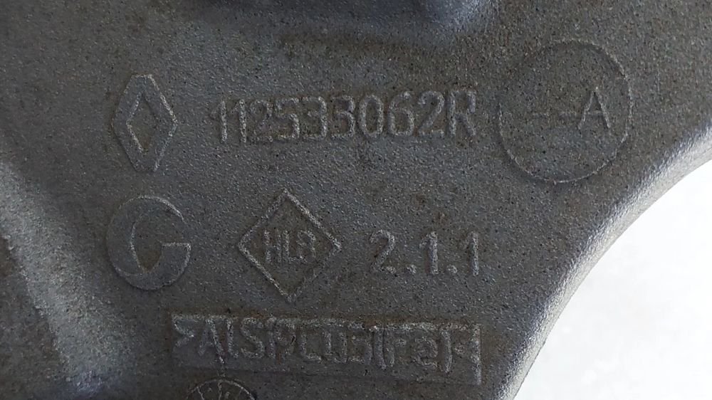 Suporte genérico RENAULT Clio IV Société