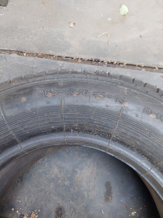 Продам резину на москвичь