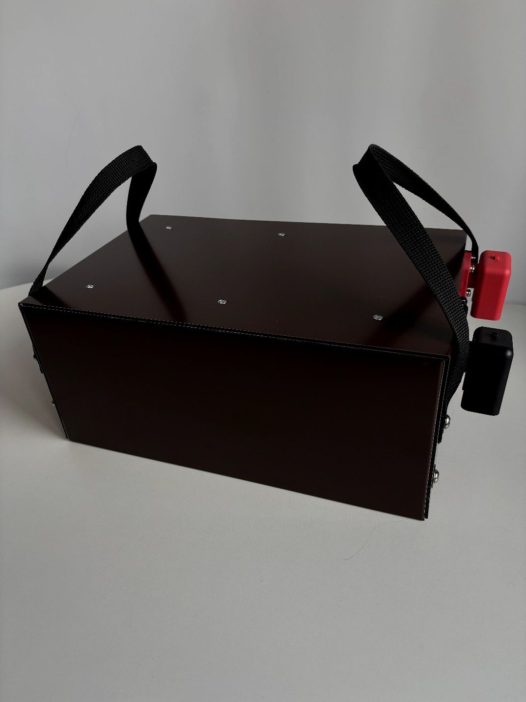 Компактний акумулятор EVE 12V 100A LiFePo4 до ДБЖ, тяговий, до UPS
