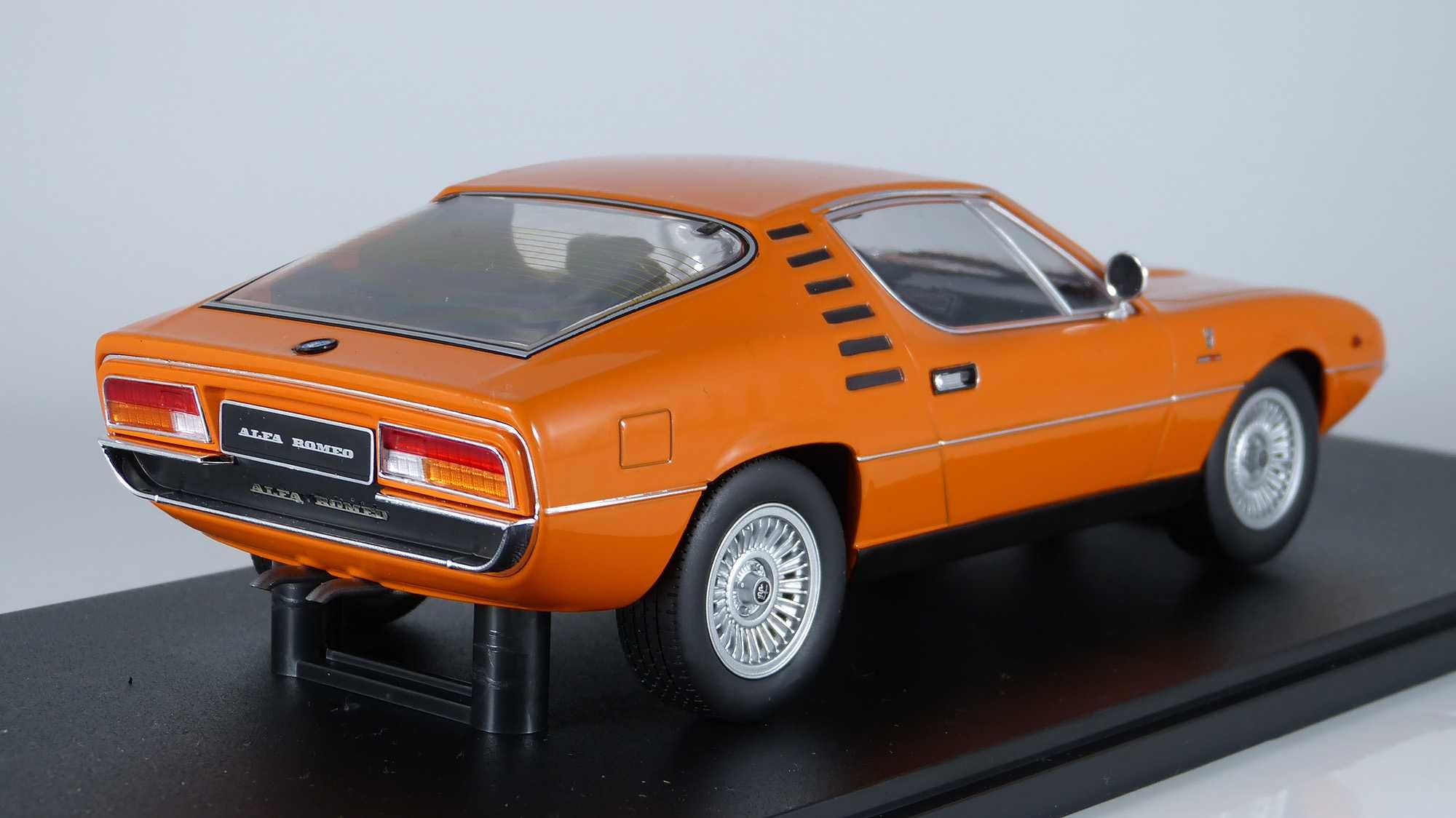 Model 1:18 KK-Scale Alfa Romeo Montreal 1970 orange