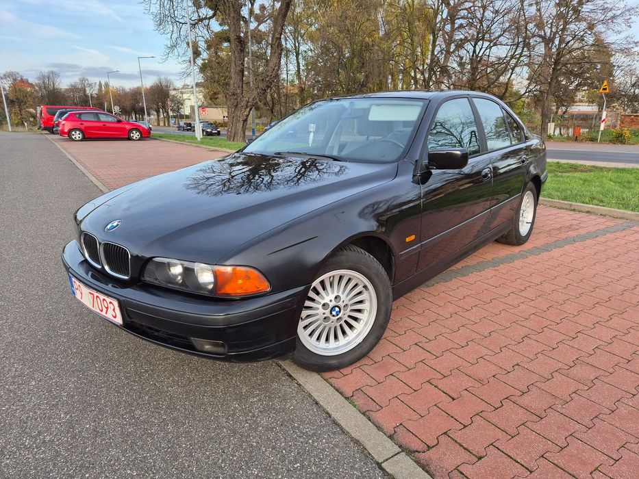 BMW Seria 5 523i 170KM Manual Sedan Bezwypadkowa Zadbana