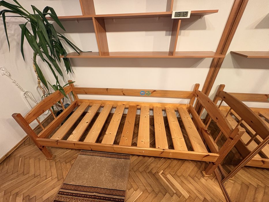 Łóżko jednoosobowe 90x200/Materac oddam do łóżka ZA DARMO!