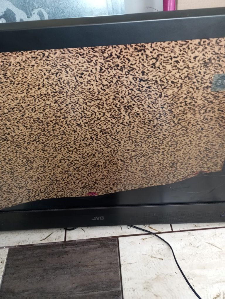 Telewizor  jvc 37 cali