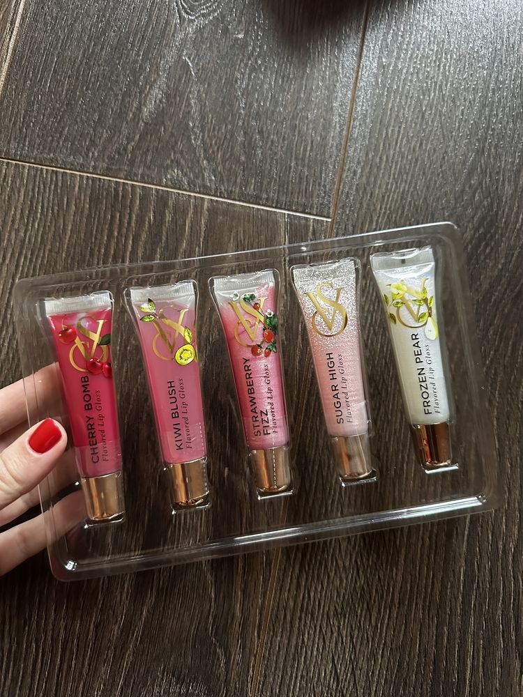 Блиск блеск для губ Victoria’s Secret Lip gloss