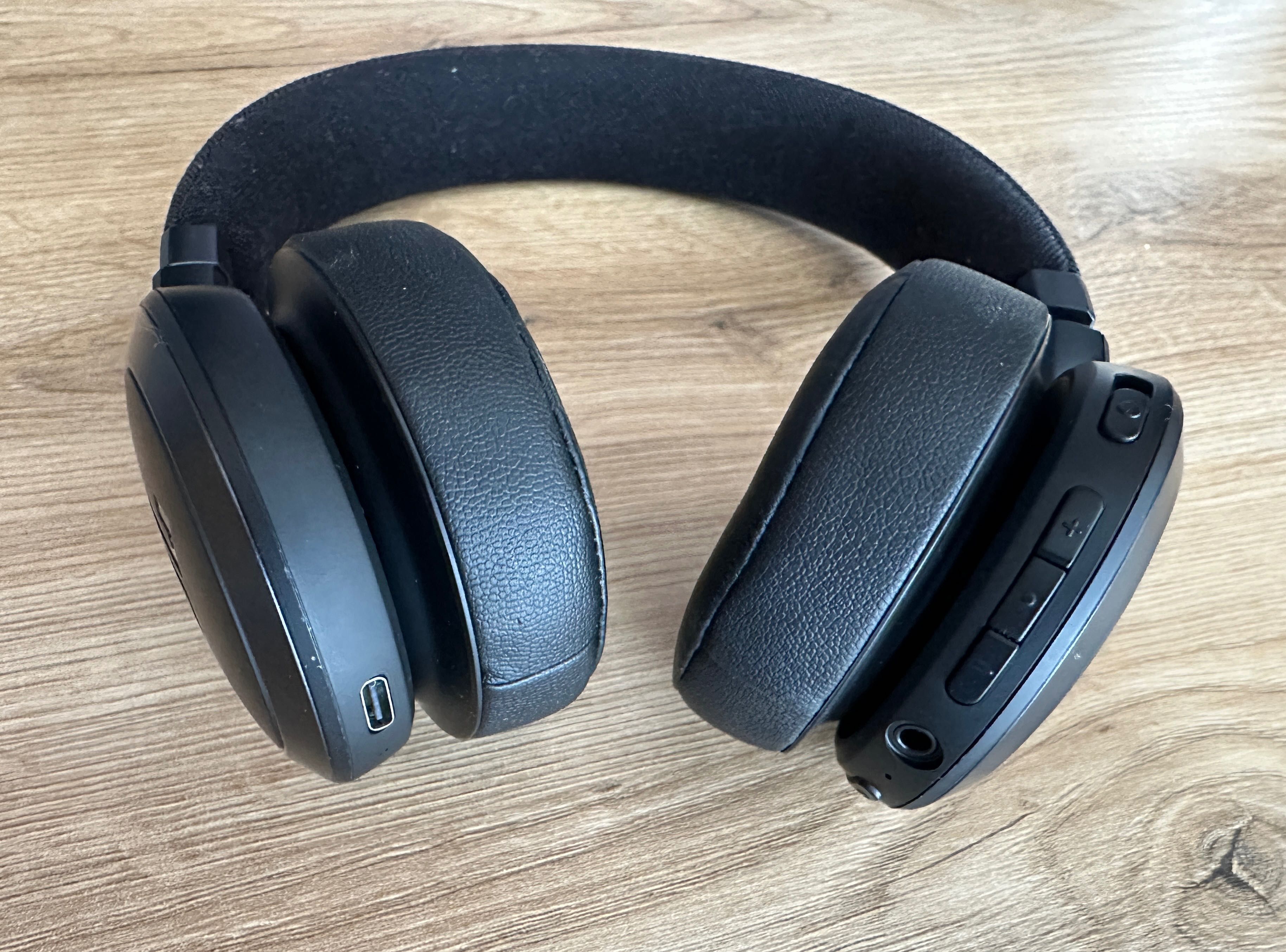 Безпровідні навушники JBL Live 675NC Black (Оригінал)