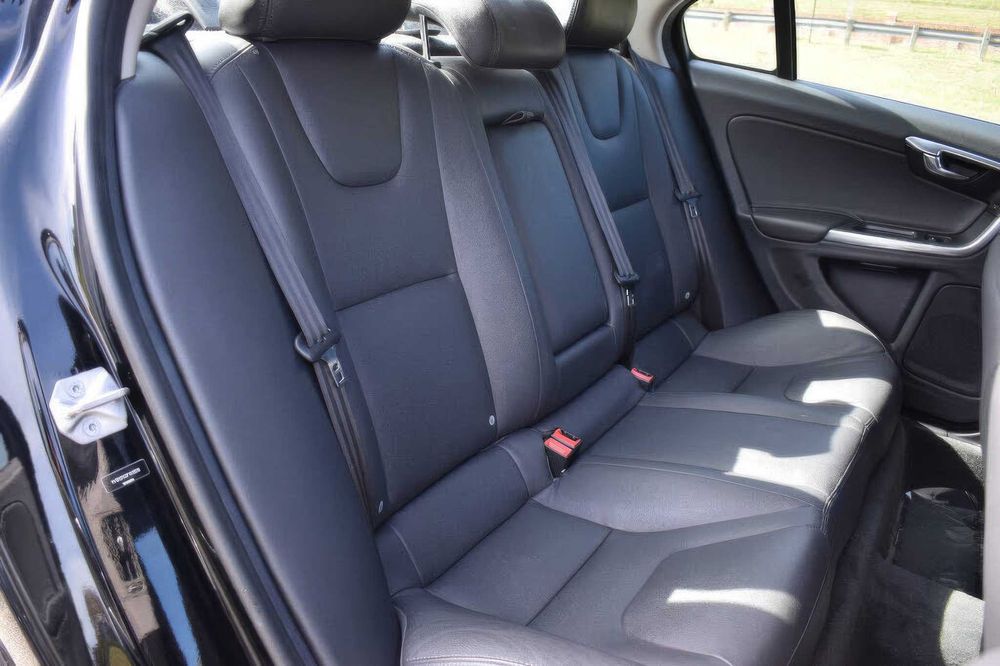 Volvo S60 T5 Premier Plus      2015