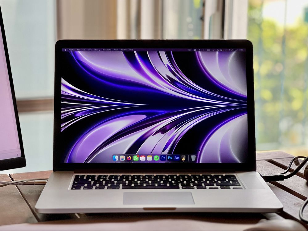 Macbook Pro Retina 15” Mid 2015 i7 - 500 GB SSD - 16gb RAM - 2,5GHz