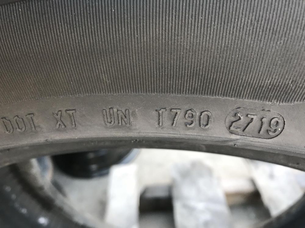 Pirelli 275/40r18 пара резина шини б/у склад оригінал літо