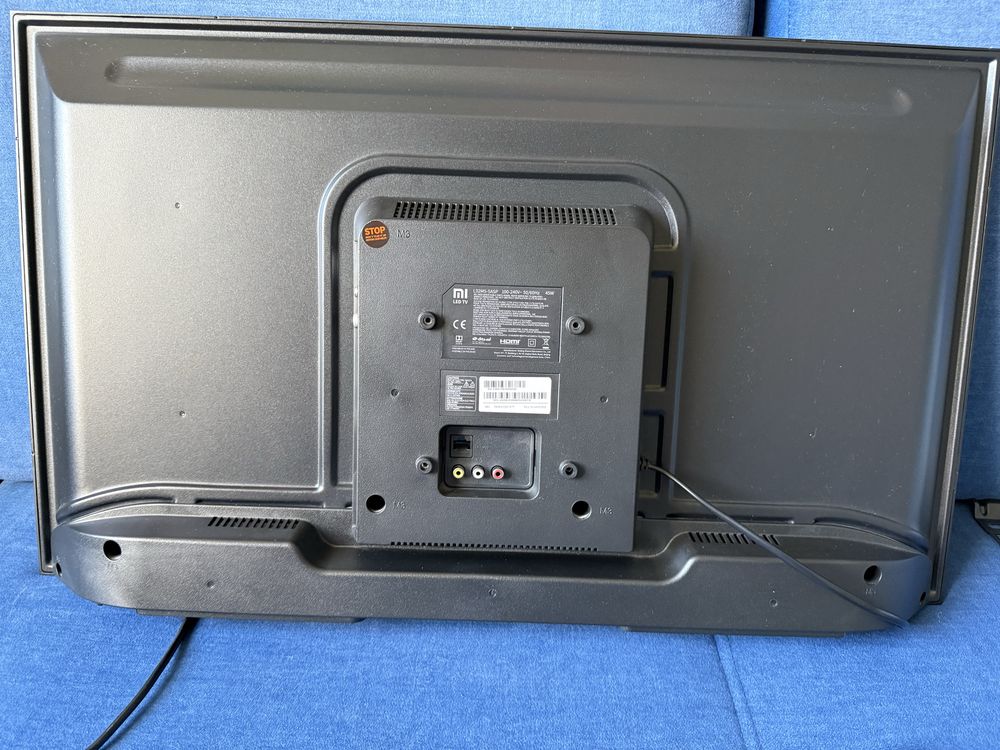 Telewizor smart tv Mi 32” Uchwyt ścienny