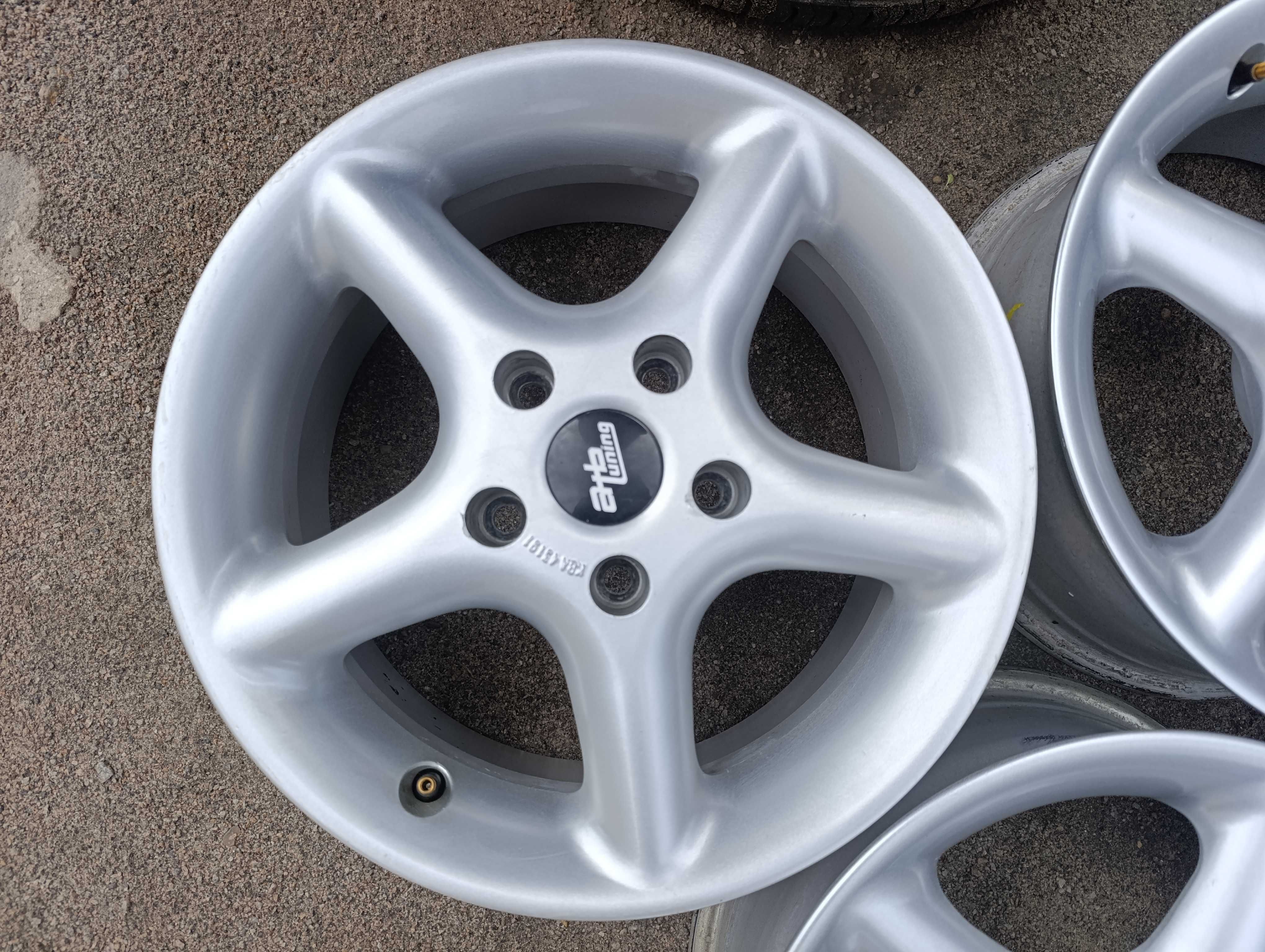 Диски литі r15 5*114.3 Toyota Corolla Camry Auris Renault Honda Mazda