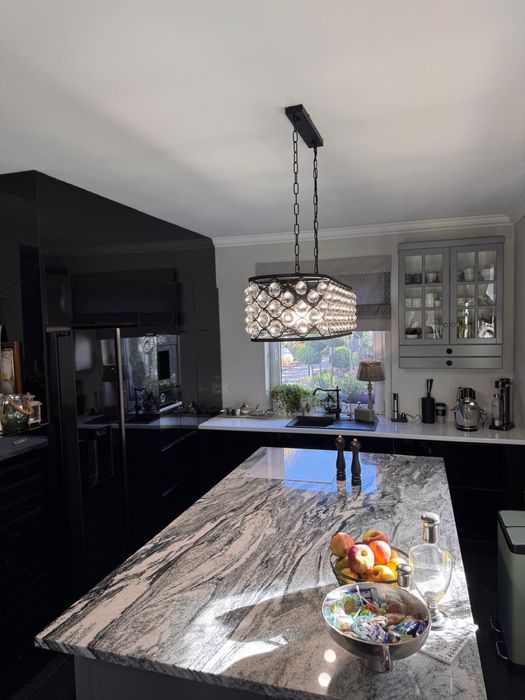 Sprzedam  meble kuchenne czarne fronty  ze szkla