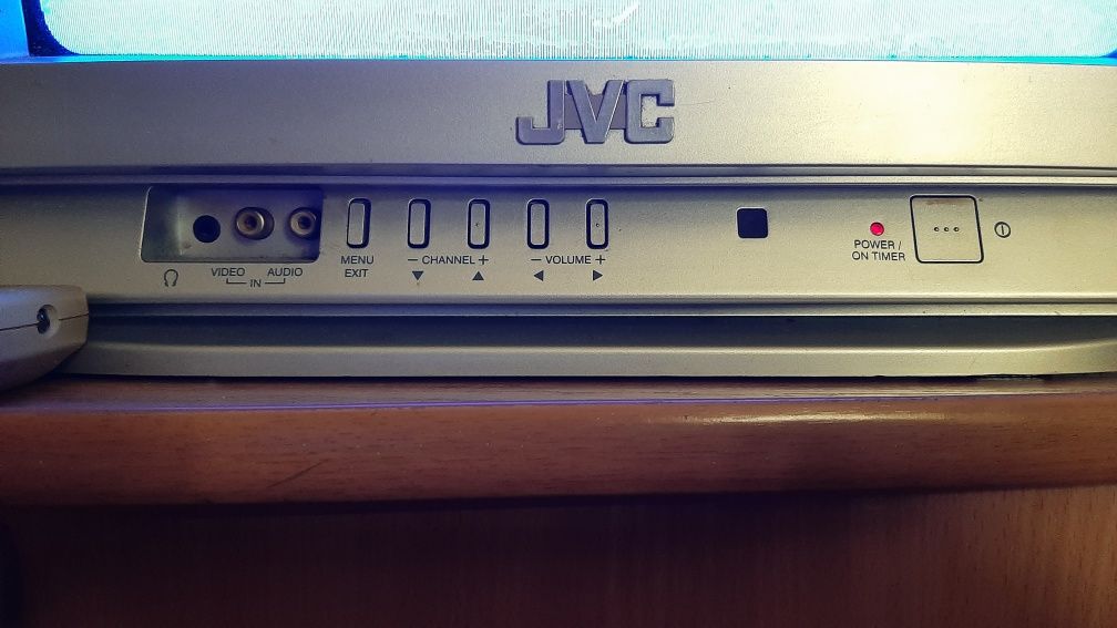 Телевизор JVC дёшево