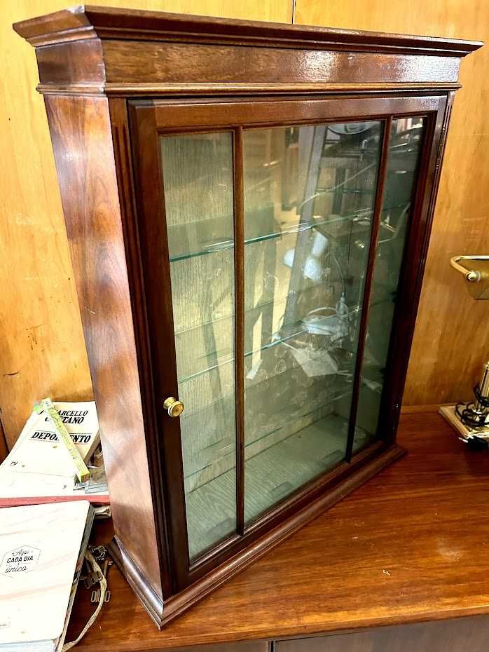 Vitrine vintage +52,5comp x 14,5prof x 70,5alt.