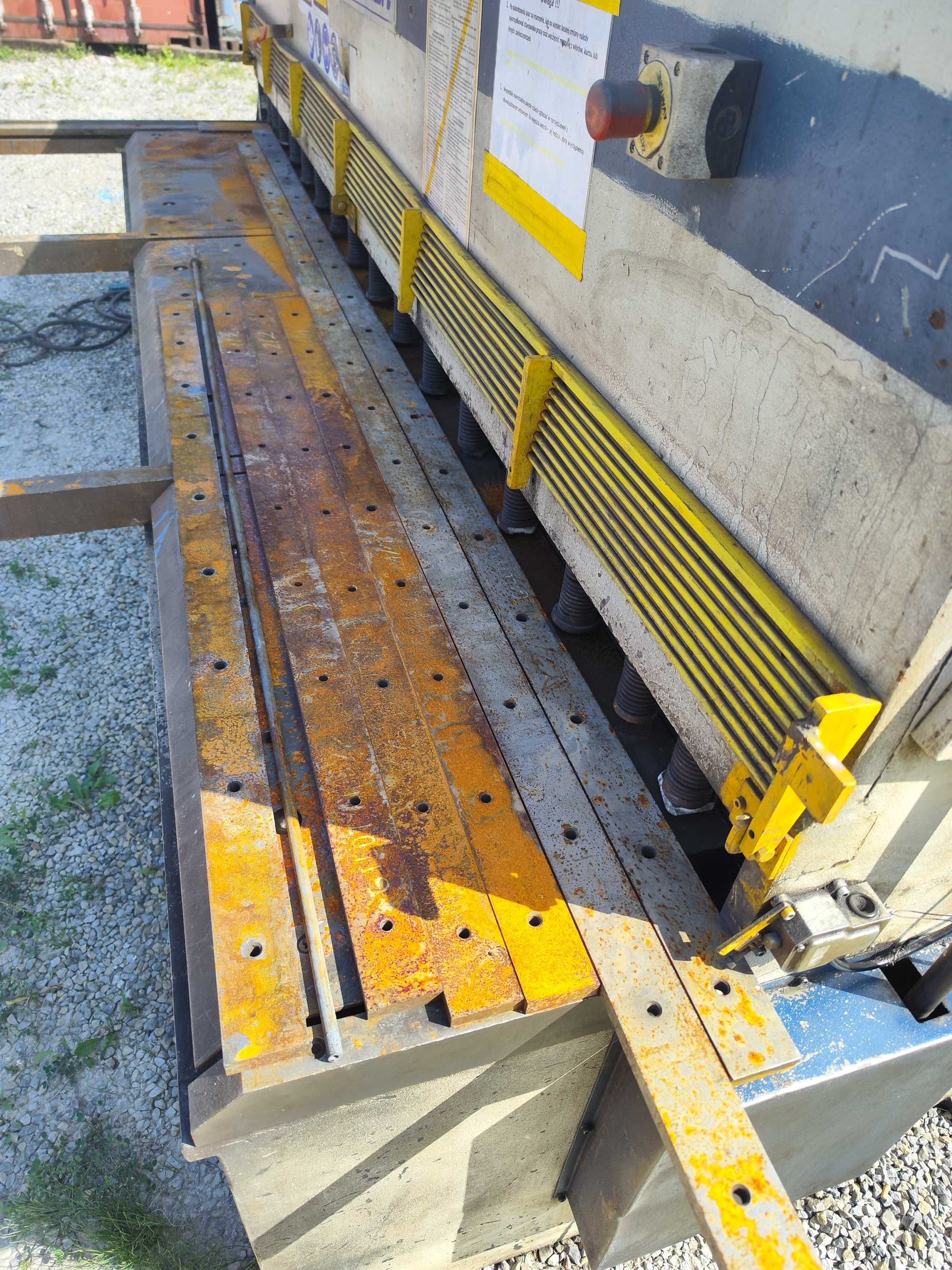 Gilotyna hydrauliczna do blachy nożyce hydrauliczne ERMAKSAN HGS 3100X