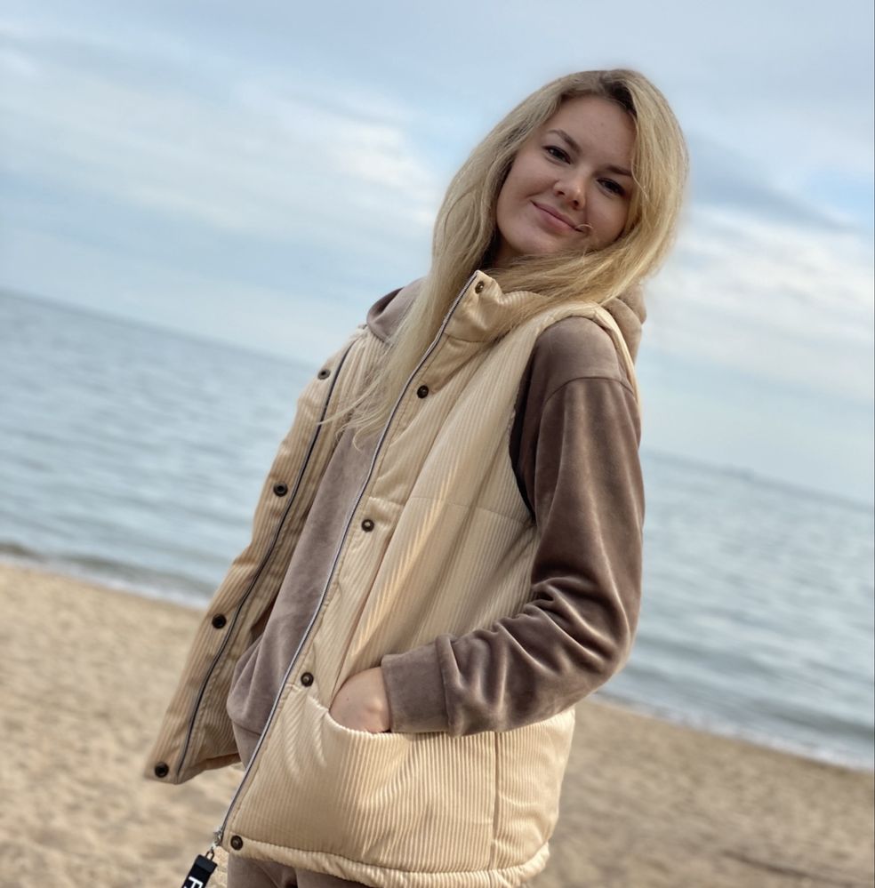 Жилетка жіноча.   .