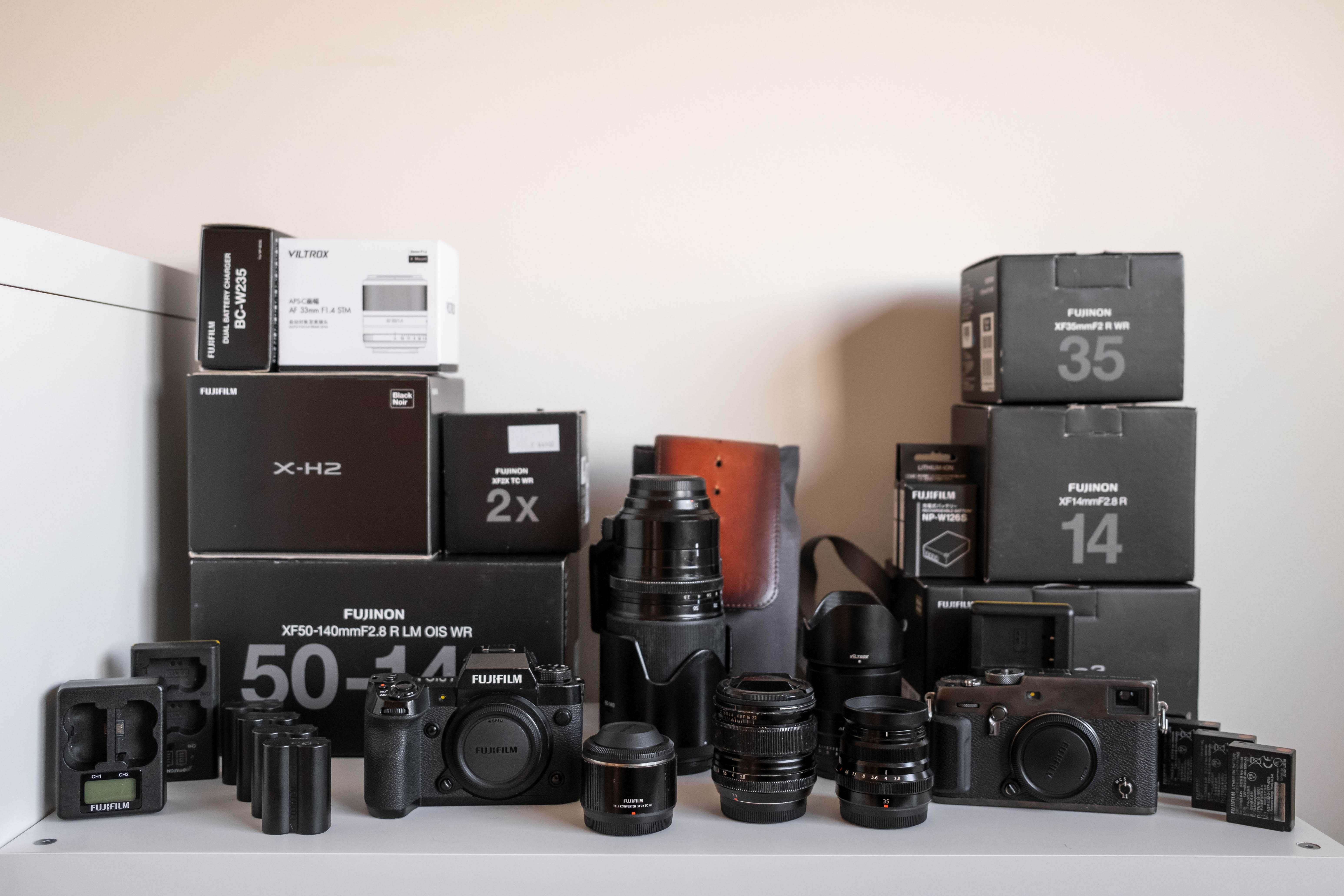 Câmara Fuji X-Pro 3 DuraTech Titanium Silver + 4 baterias + Carregador