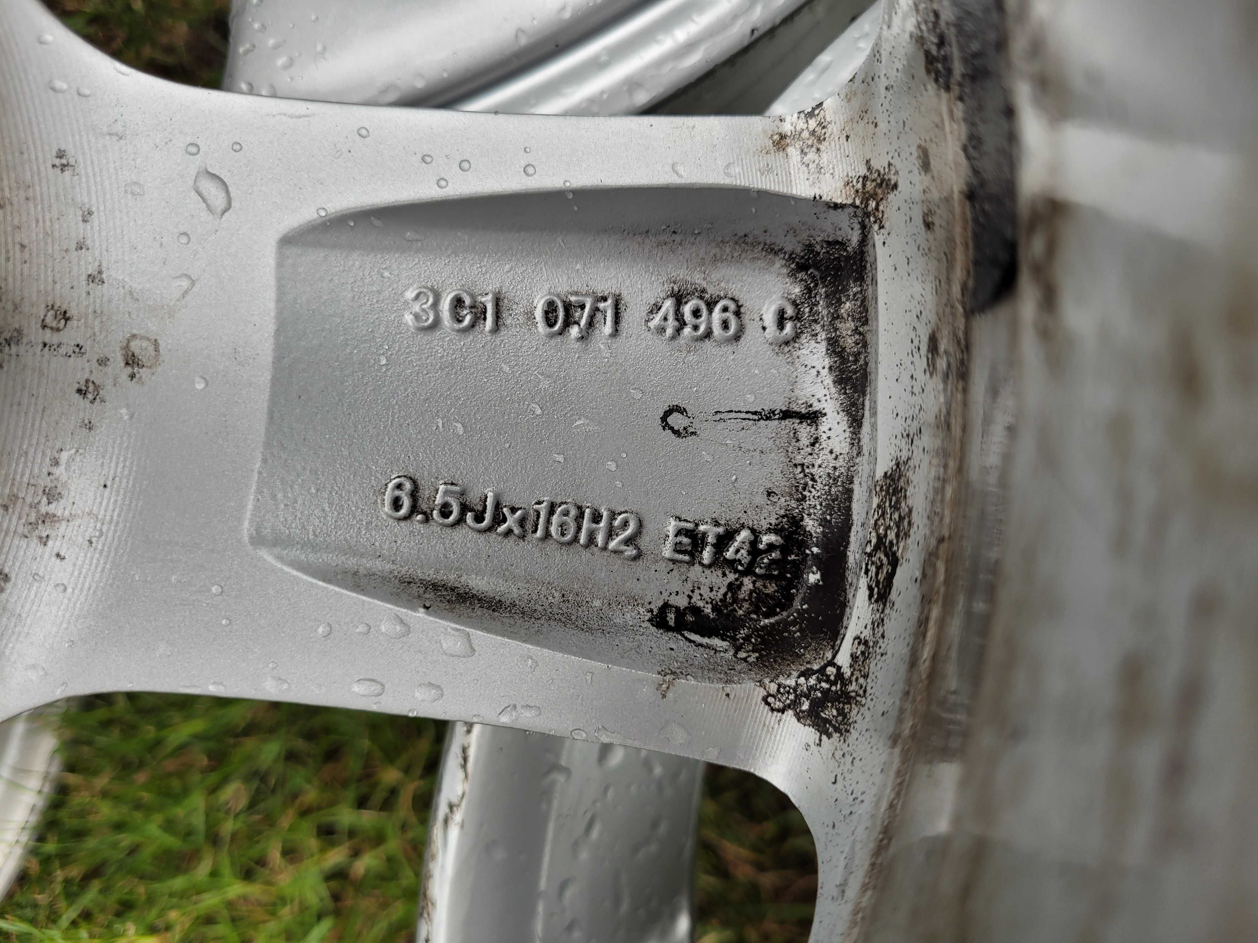 Felgi aluminiowe 16 VW 5x112 6,5x16 ET42 VW/Audi/Seat/Skoda