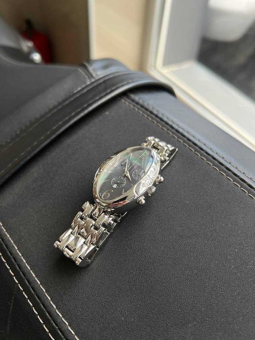 Наручные часы Pierre Balmain