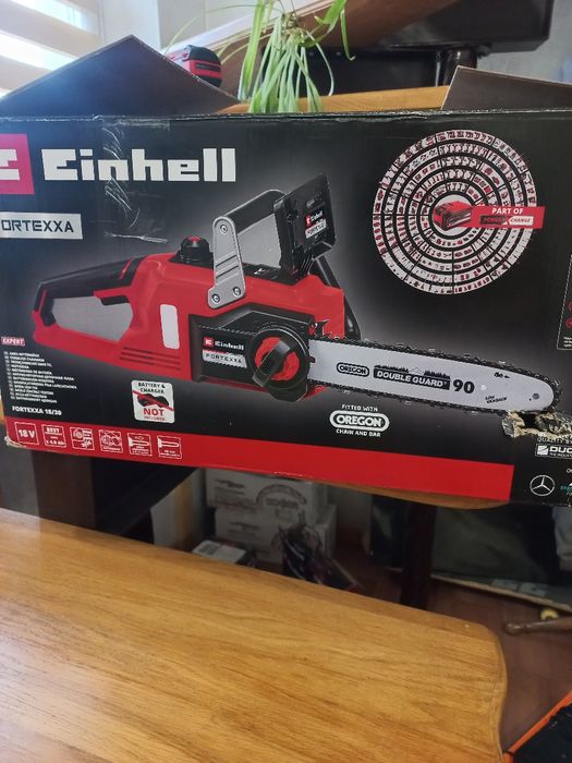 Акумуляторна пила