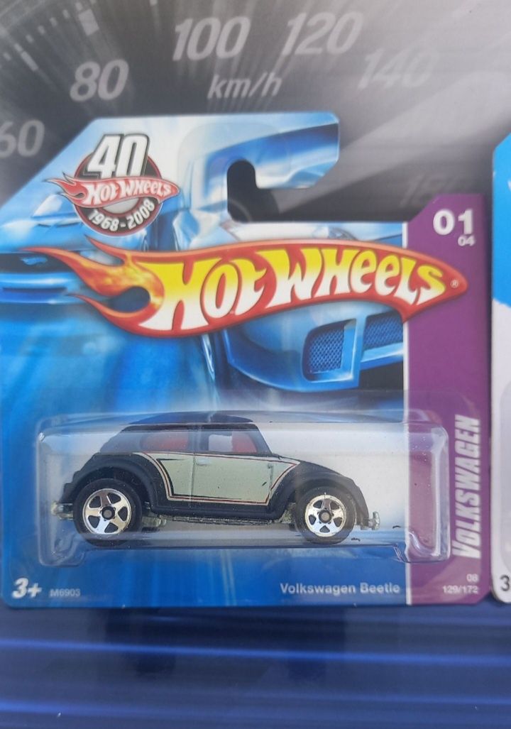 Conjunto 2 volkswagen Beetle hot wheels (TH)