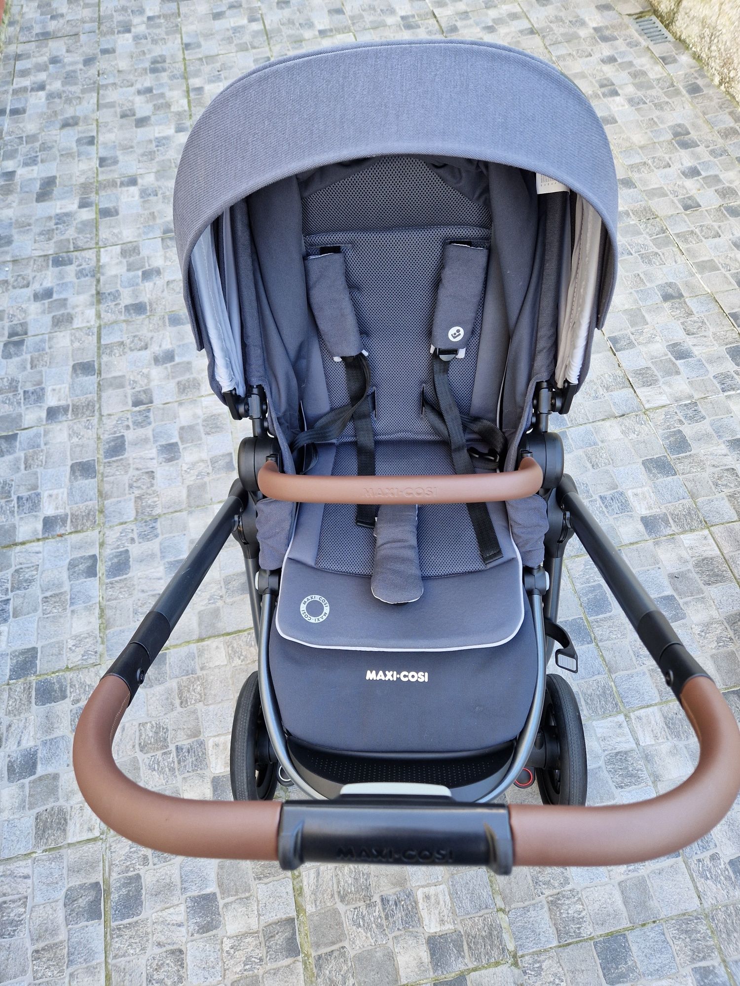 Carrinho bebe maxicosi adorra 2 + pebble 360