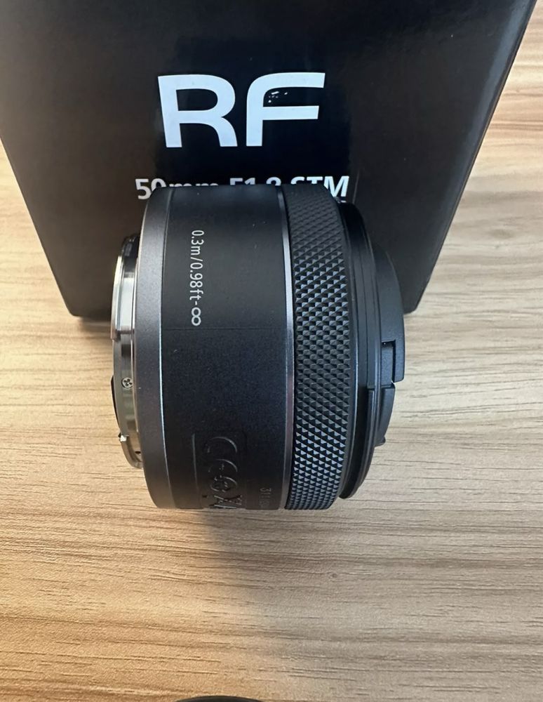 Canon RF 50mm F1.8 STM