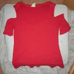 Blusa aberta nos ombros