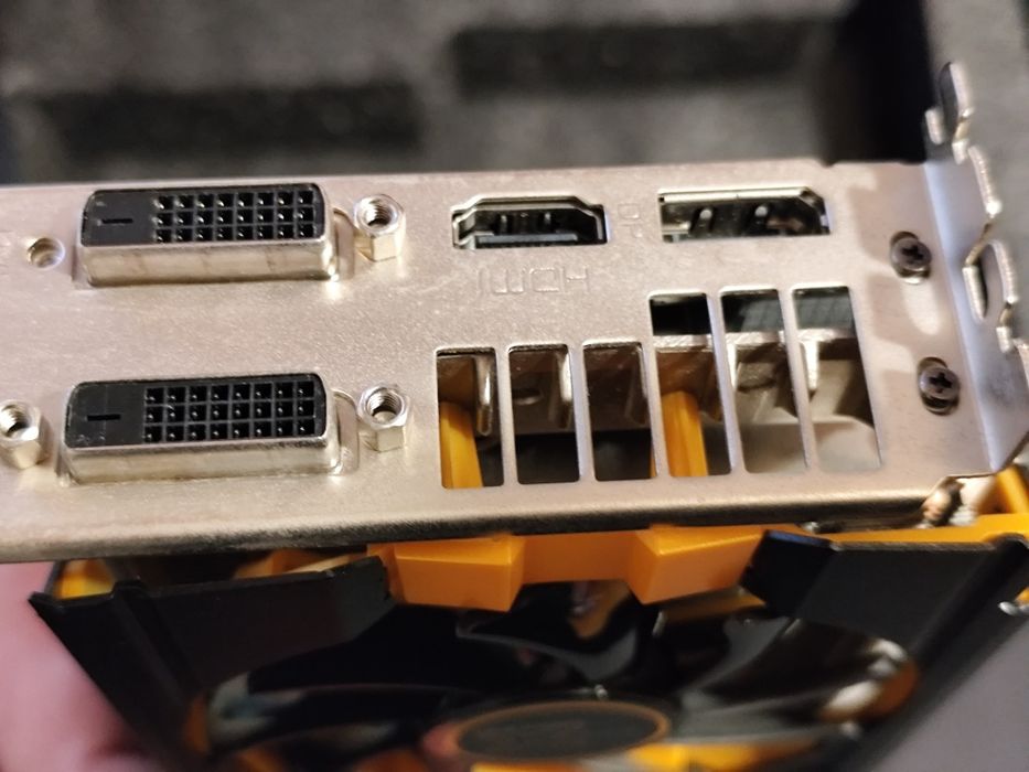 Gigabyte Radeon R9 290 WindForce 3X