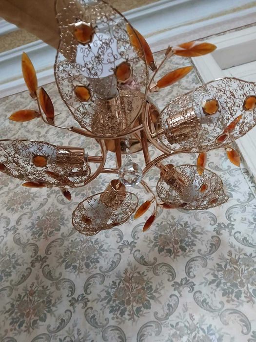 Люстра. Декоративна,  гарна , сучасна.