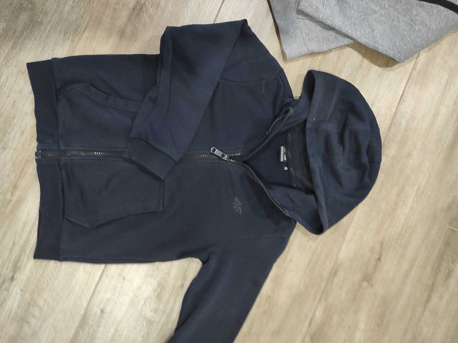 Bluzy sportowe dla chłopca