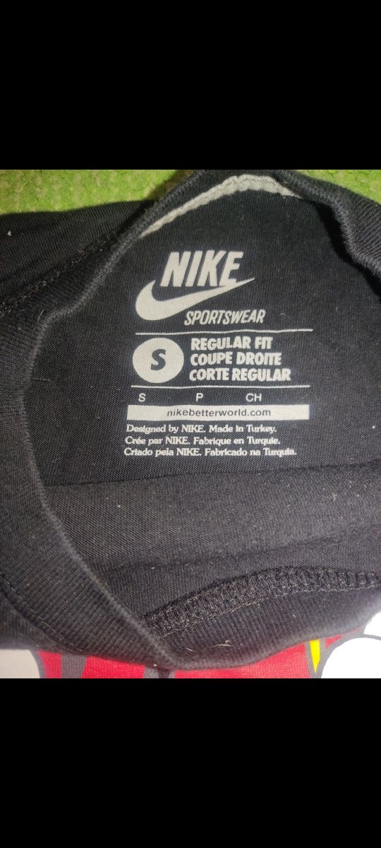Футболка Nike ..