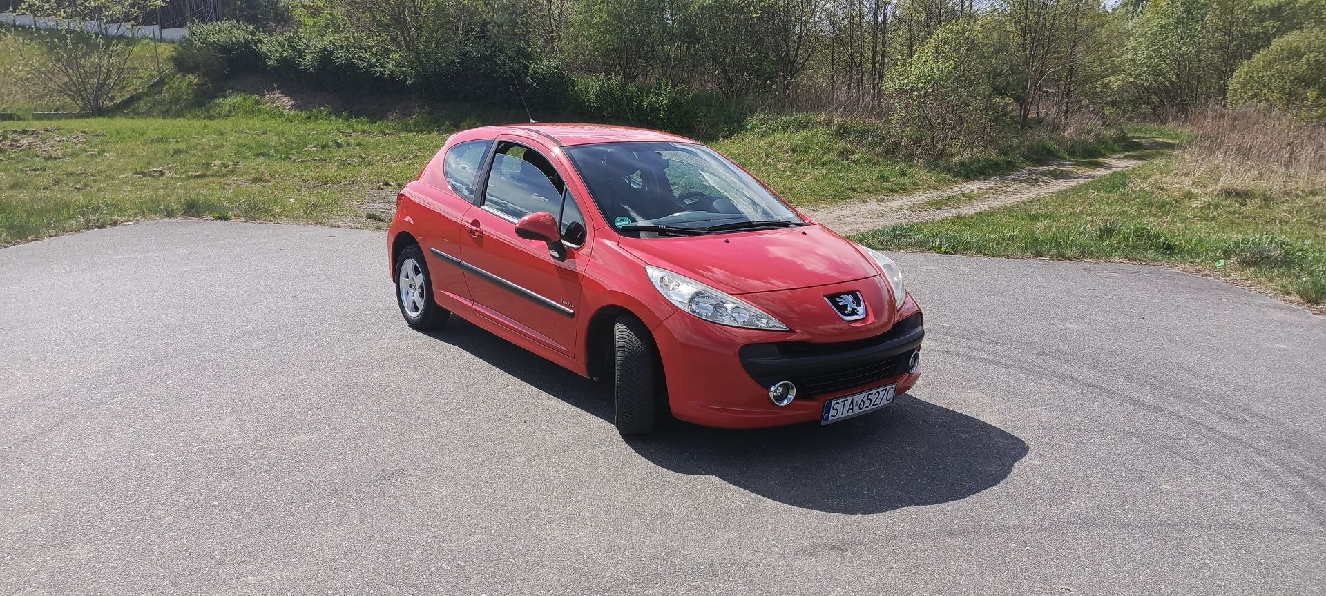 Peugeot 207 1.4 benzyna
