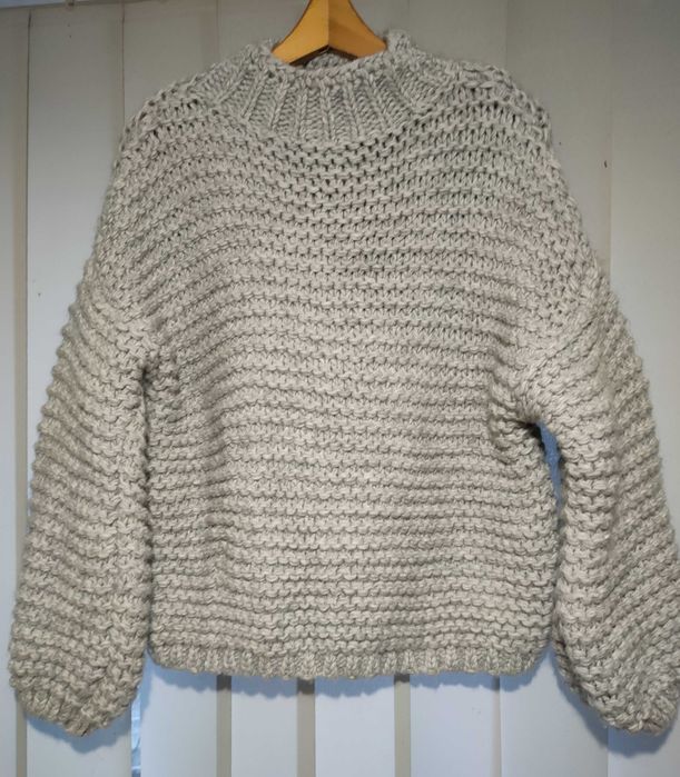 Продам женский свитер Fobya