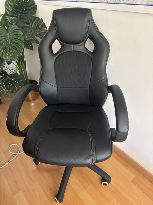 Cadeira ergonómica estilo gaming