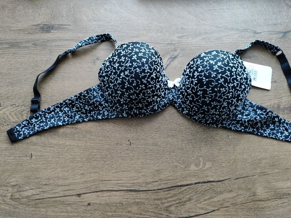 Бюстгальтер пуш-ап новий