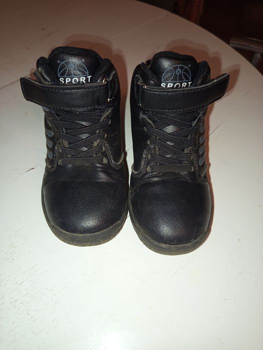 Зимові черевики для хлопчика 28розмір