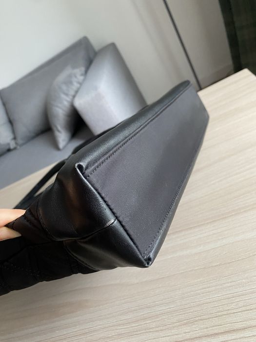 Duża torebka czarna Kazar