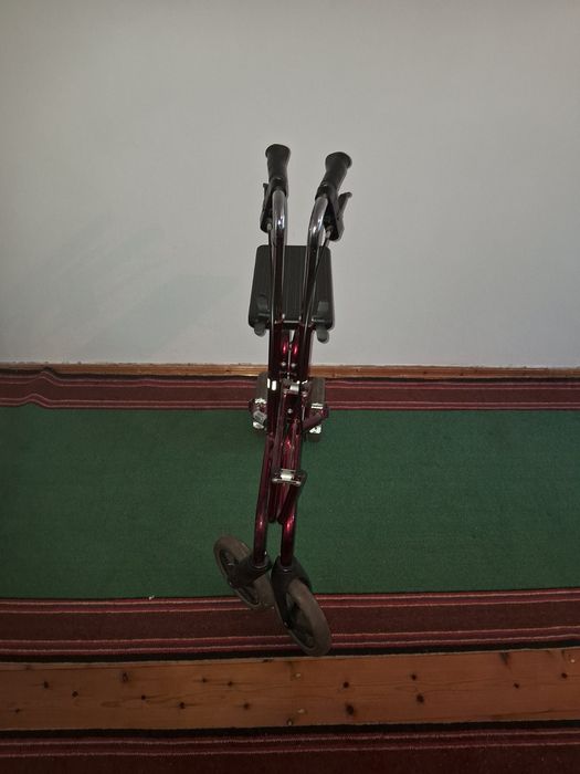 Ходункі  для інвалідів