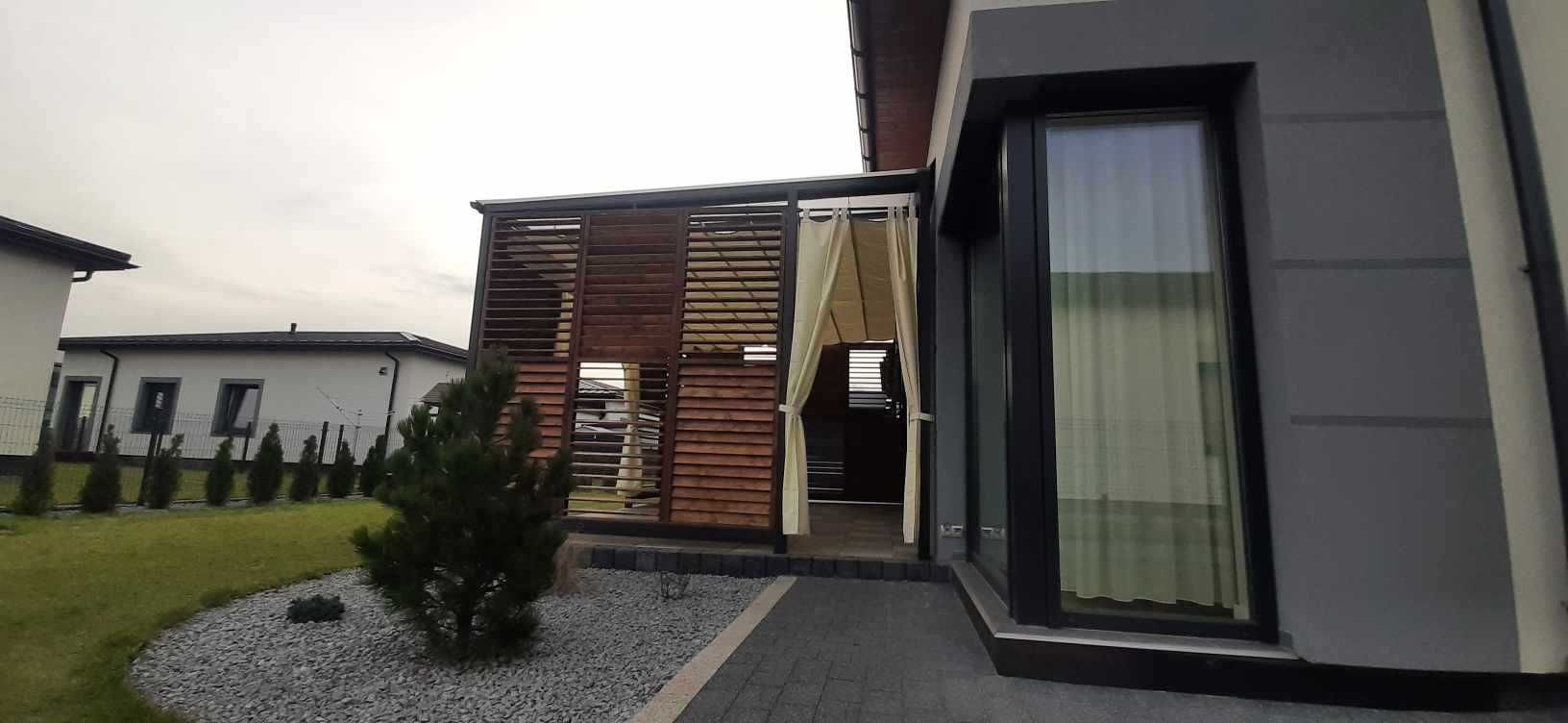Żaluzje tarasowe - shuttersy do pergol, altan, tarasów, balkonów.