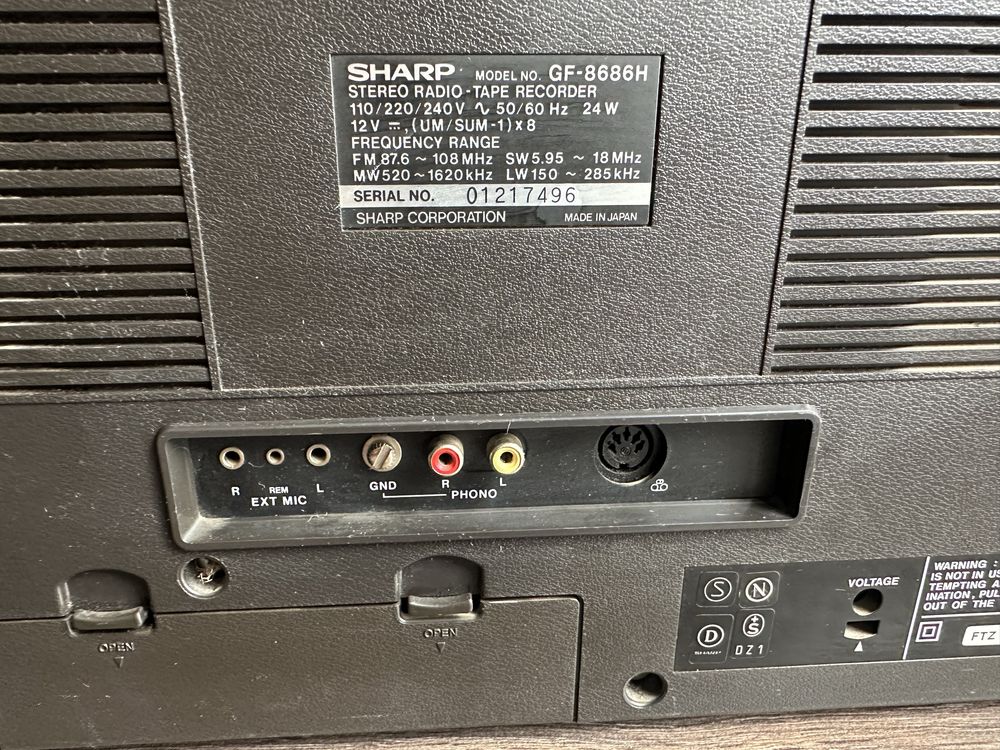 Boombox Sharp GF-8686