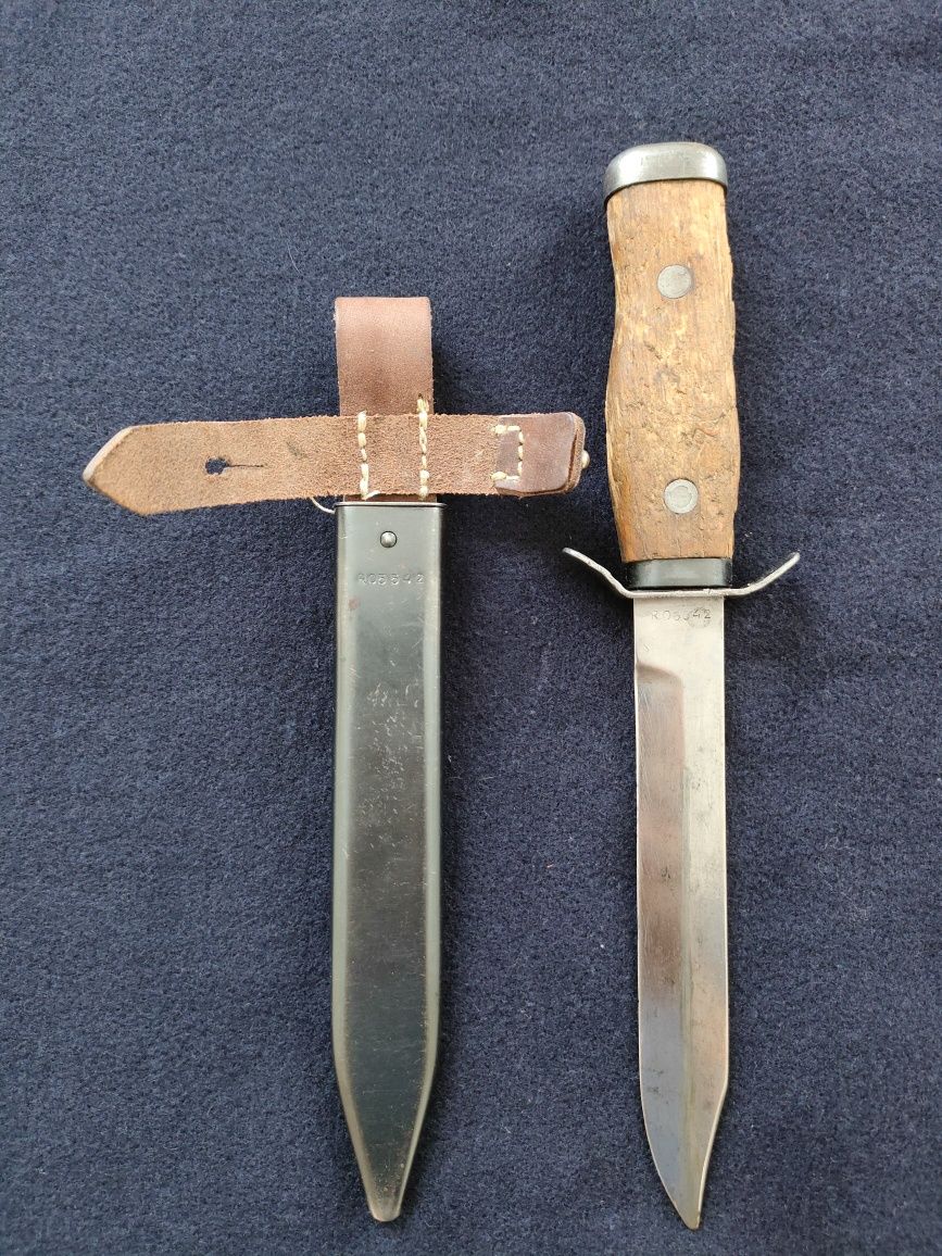 Oryginalny nóż wz.55 zgodne numery