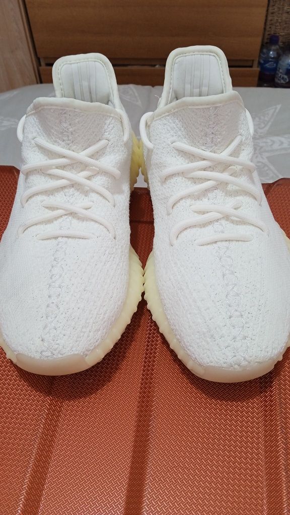 Adidas Yezzy Boost 350 v2 " Cream Triple White" -41,5 розмір. Оригінал