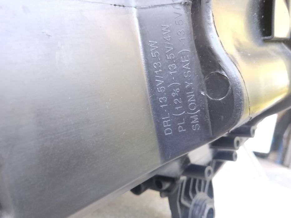 Lampa Audi A3 8V lift przód prawa usa