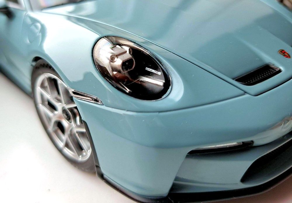 Porsche 911 S/T - norev 1/18
