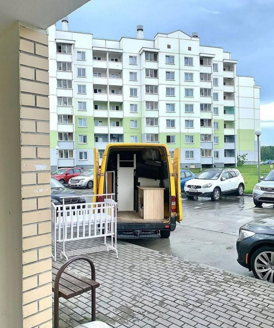 Вантажники + Вантажні перевезення/навантаження + розвантаження/підйом